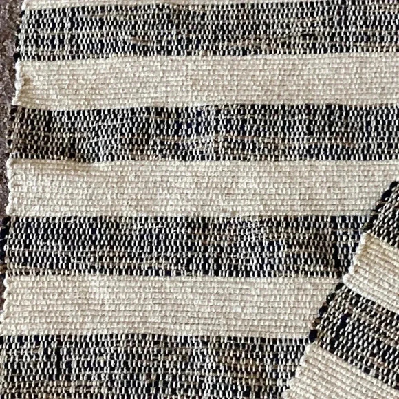 🌸 Pretty table runner 🌸 - Picture 2 of 4